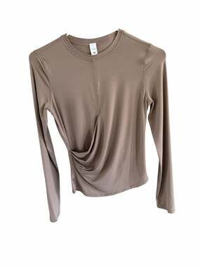 Lululemon Nulu Wrap Front Twist Long Sleeve – Size 4